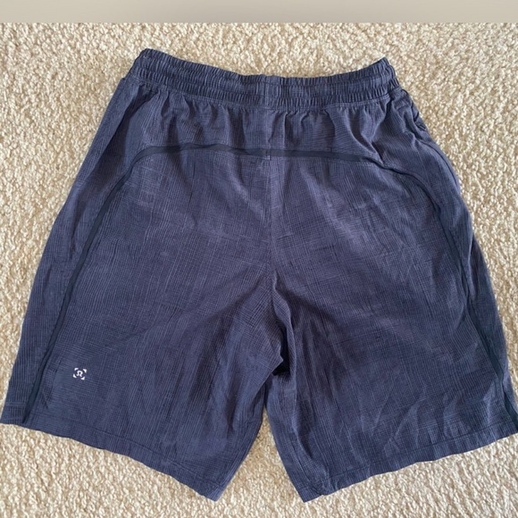 Lululemon Pace Breaker Short 9” Grid Lines Deep Coal Black *Linerless Size S - Picture 5 of 5